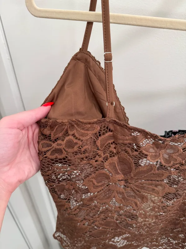 Mixology Brown Lace Crop Top Size Medium NWT - Image 5