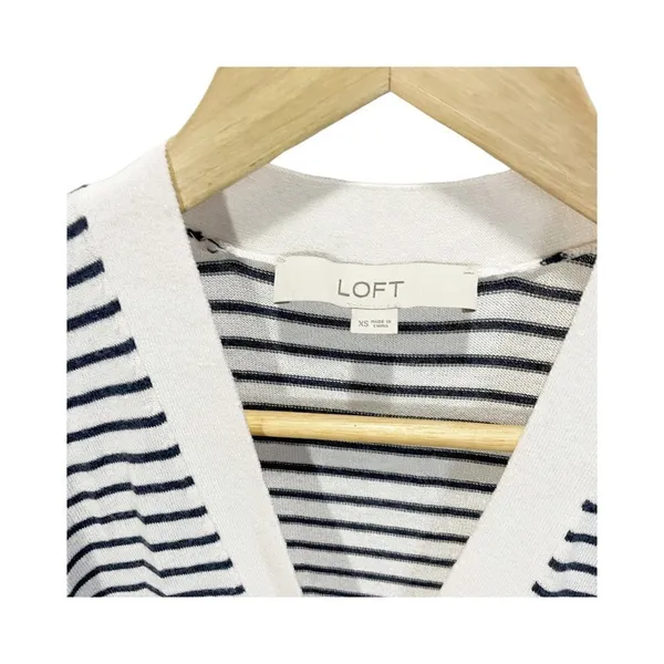 Loft Womens Cardigan Sweater Gray Striped Long Sleeve V Neck Knit Side Slit‎ XS - Image 5