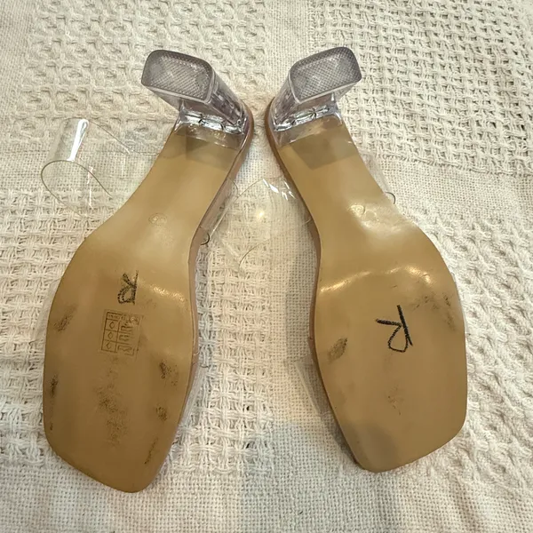 women's 39 rubber clear double strap square toe heels sandal 3089 - Image 3