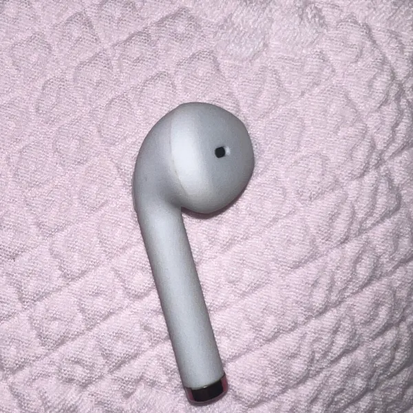Tzumi Electric Candy Blush Soundmates Wireless Earbuds - Image 4