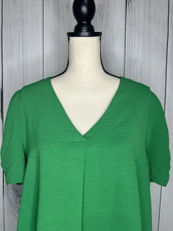 Jodifl Womens Sz Large Bright Green Short Ruched Sleeve V-Neck Blouse - Image 2
