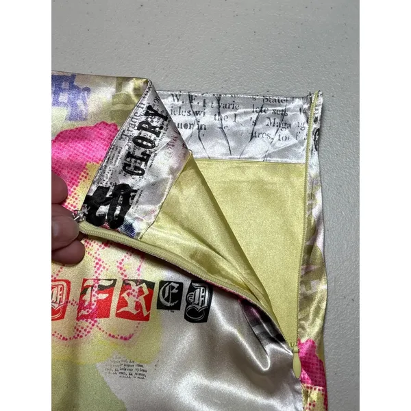 Elsie & Fred Urban Outfitters UO Cherub Satin Mini Skirt XL Metallic Y2K Print - Image 9