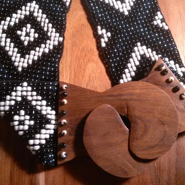 Southwestern Handcrafted Seed Bead Belt With Wooden Buckle - Image 4