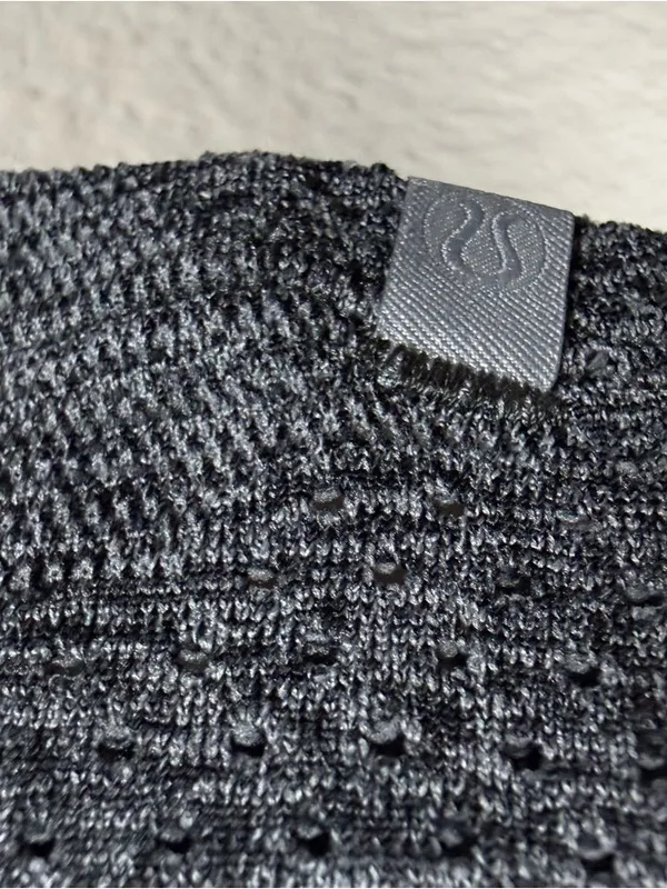 Lululemon Heathered Grey Crewneck Tee No Size tag - Image 5