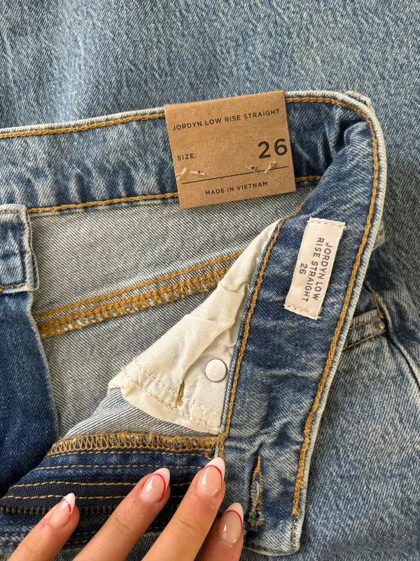 Jordyn PacSun Low-Rise Straight Jeans - Image 2