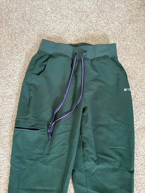 FIGS Jogger Scrub Pants High-Waisted - Image 2
