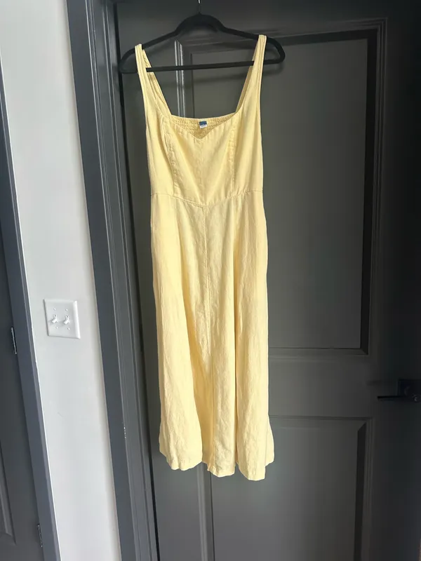 Yellow Dress Old Navy butter yellow - Image 3