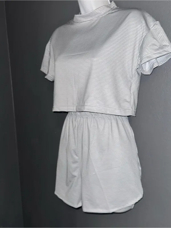 Women’s Matching Pajama Set Short Sleeve Top & Shorts Grey/White Medium - Image 3