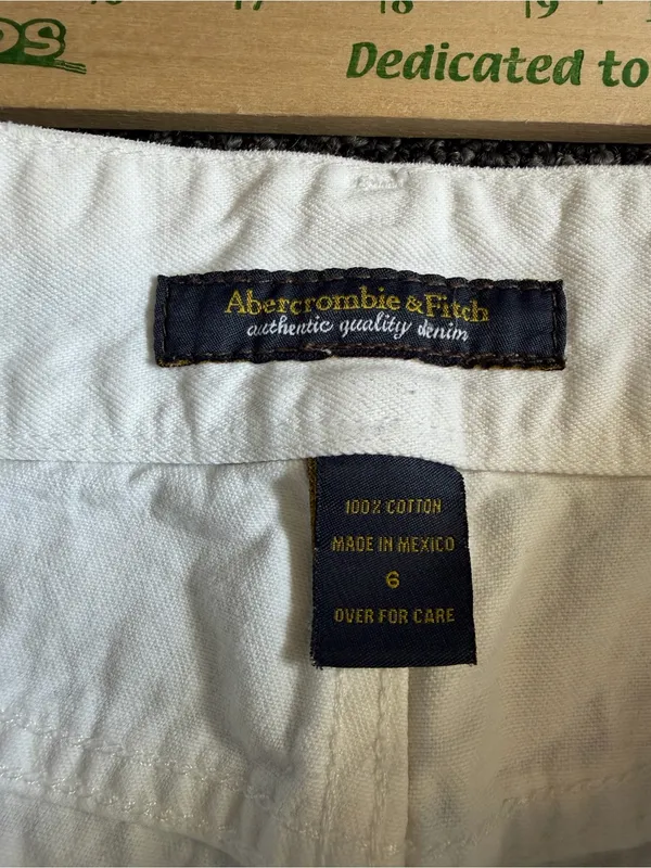 Abercrombie & Fitch Shorts Womens Sz 6 White Denim - Image 2