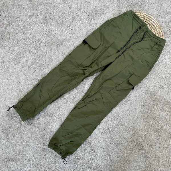 LCKR Women’s Mayday Utility Cargo Pants Nylon Pull On High Rise in Green Army S - Image 3
