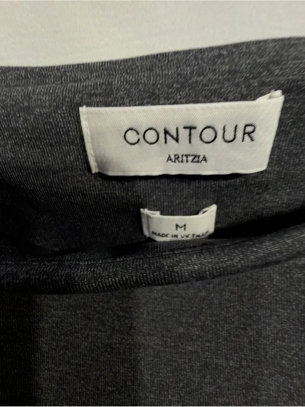Aritzia Original Contour Square Neck Long Sleeve Top Dark Gray size Medium - Image 8