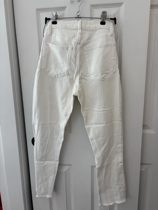 Abercrombie Ultra High-Rise Straight Jeans Ankle - Image 5