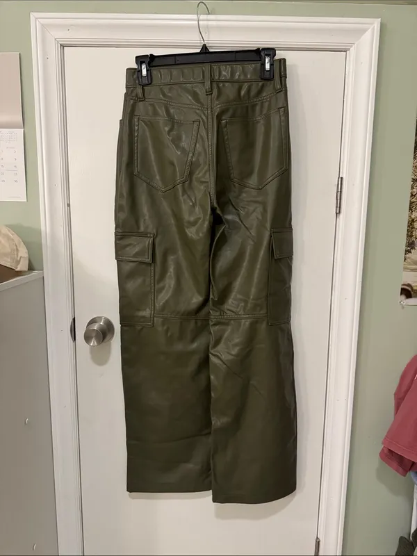 Abercrombie Vegan Leather 90s Relaxed Cargo Pants - Image 9
