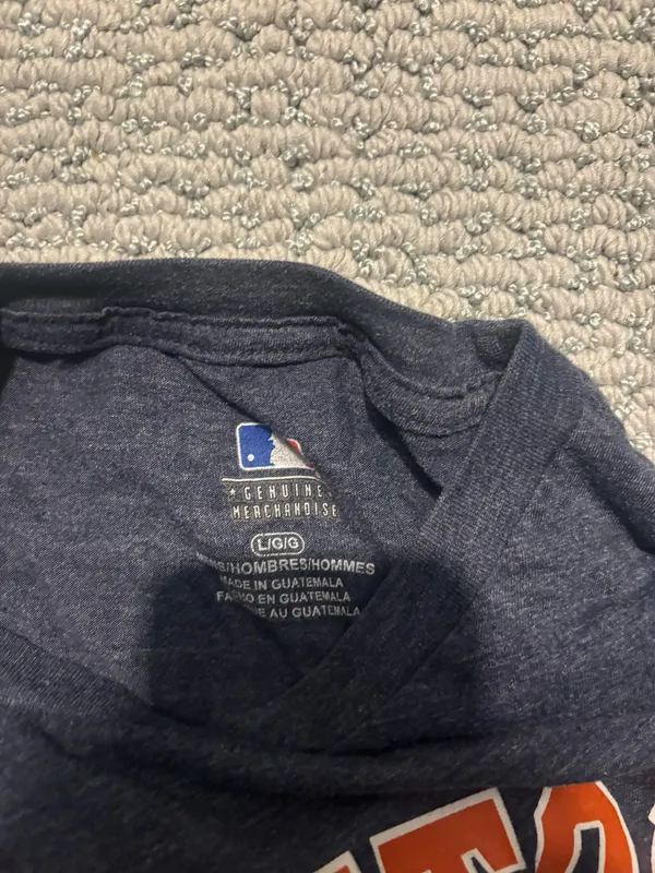 Genuine Merchandise Astros T shirt - Image 2