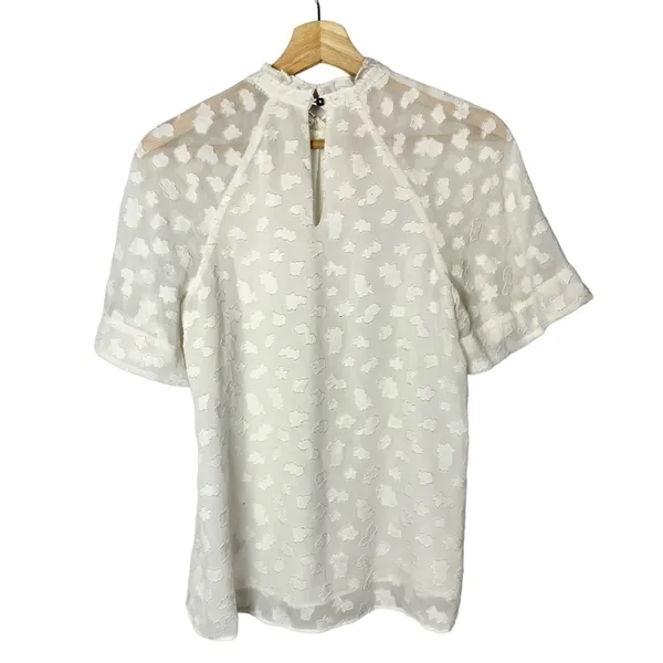 Anthropologie Feather Bone White Dot Short Sleeve Blouse XS‎ - Image 5