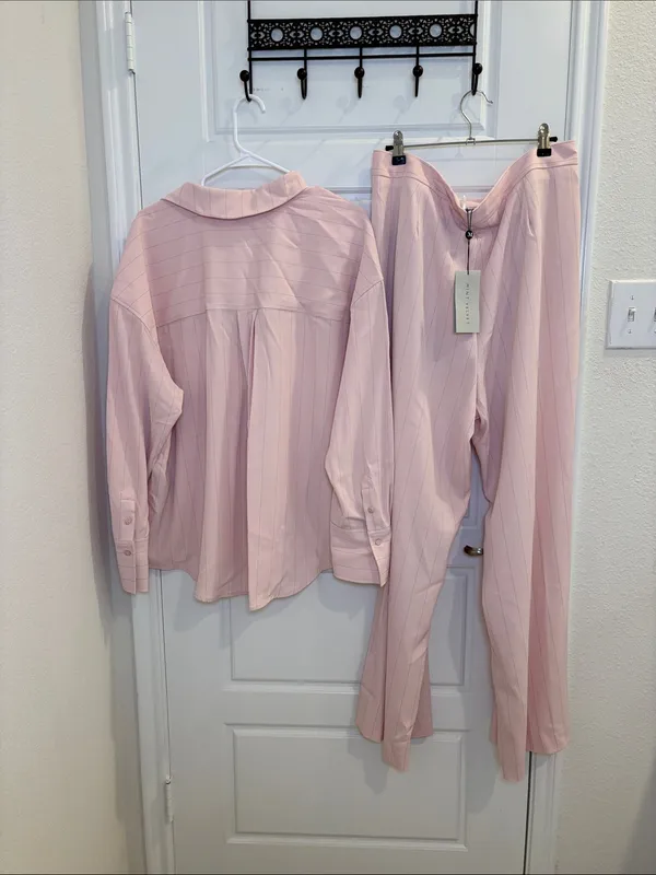 NWT Mint Velvet Pink Pinstripe 2 Piece Shirt Pants Set XL - Image 3