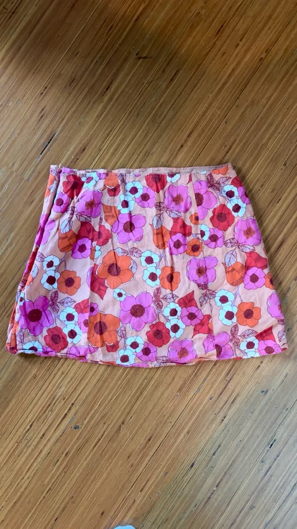 Urban Outfitters Retro floral mini skirt - Image 4