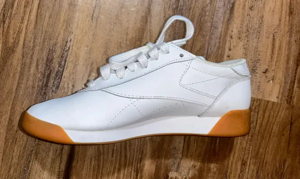 Reebok White Shoes - Image 7
