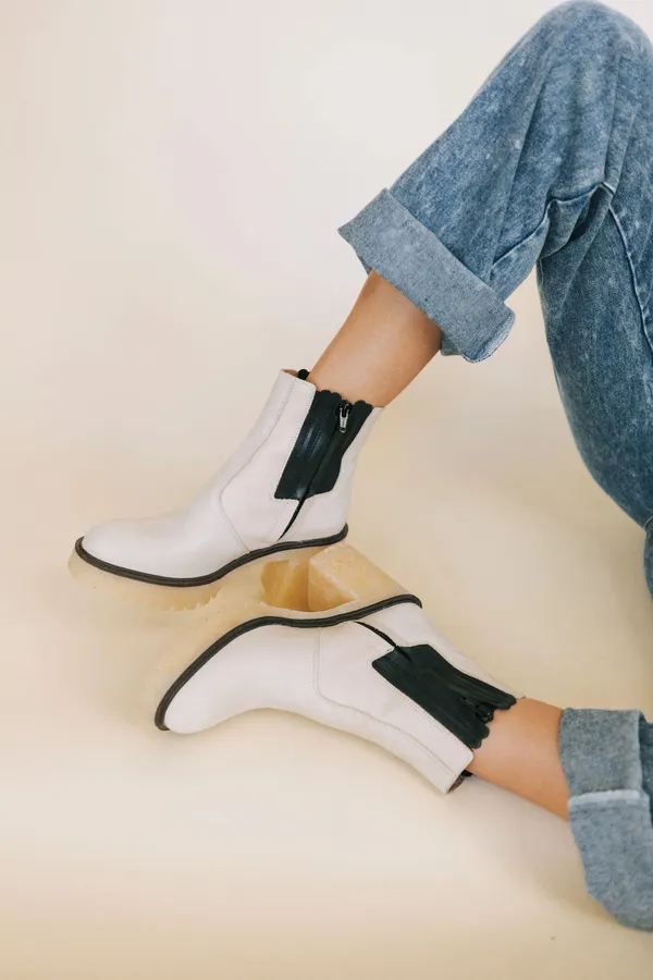 Free People James Chelsea Boots - Image 2
