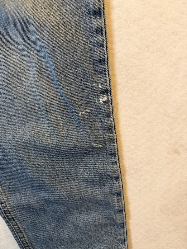 Levi's Premium 80s Mom Jeans High Rise Light Wash Size 25 - Image 4