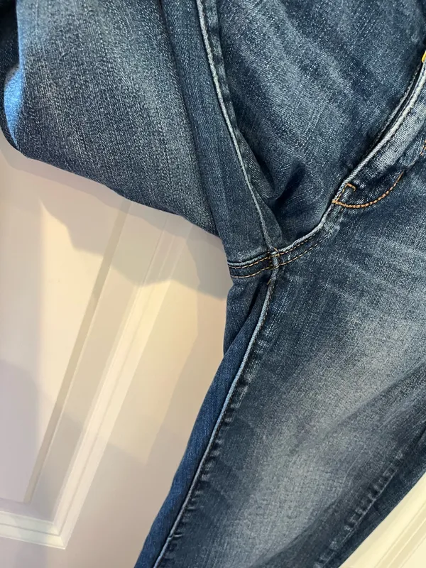 American Eagle Next Level Stretch Jean Size 4 - Image 5