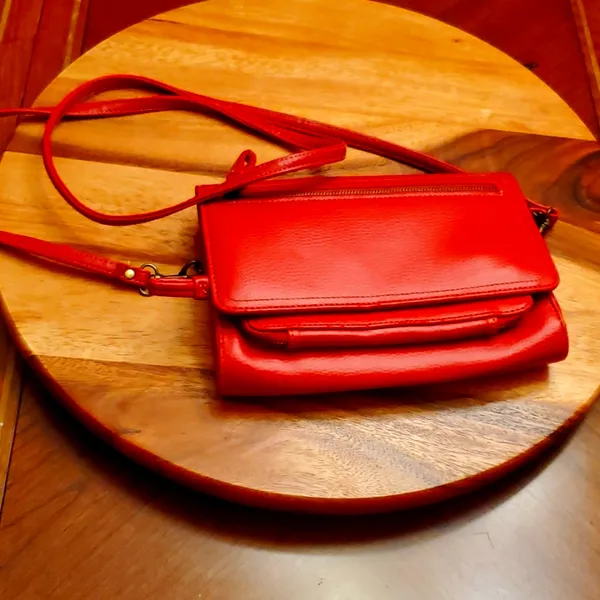 BUXTON RED CROSS BODY BAG - Image 2