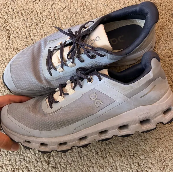 On Cloud Running Shoes Women’s - Image 2
