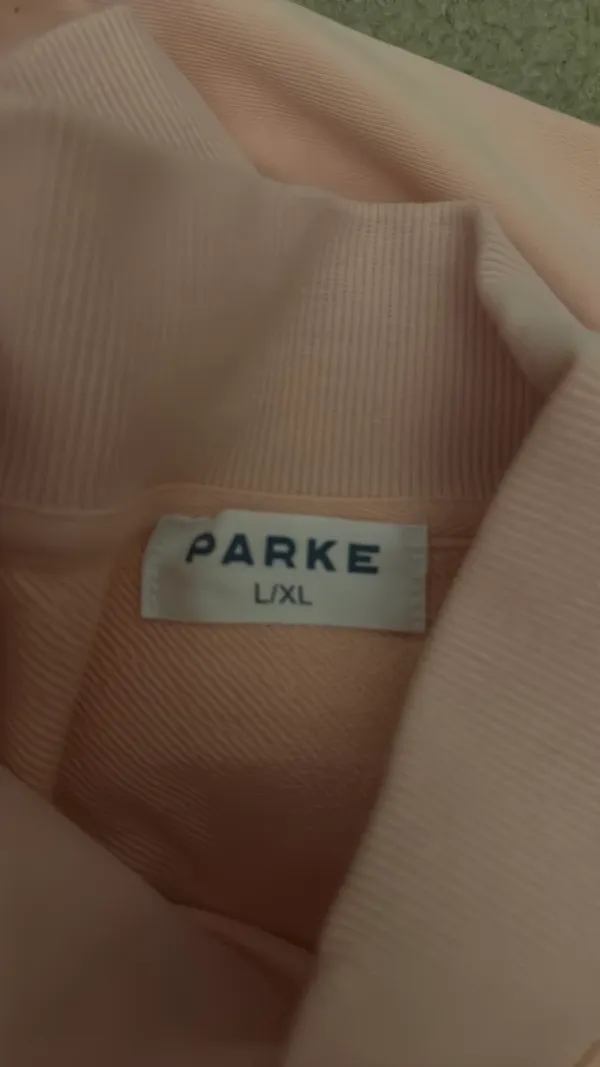 PARKE Mockneck Sweatshirt Valentine’s - Image 4