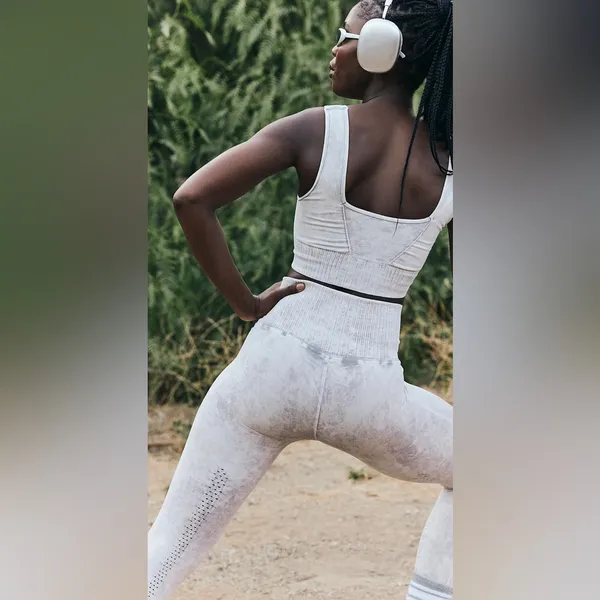 Free People $126 FP Movement Good Karma‎ Ice Gray White Sports Bra Leggings Set - Image 3