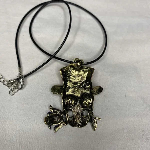 Skull Necklace Red Top Hat Rose Pendant Gothic Halloween Costume Jewelry‎ New - Image 3