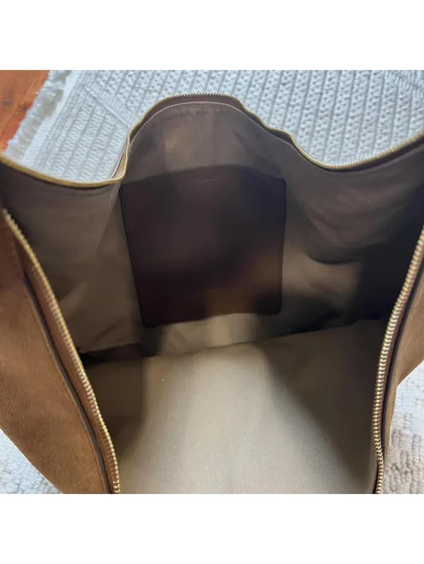 Madewell Essential Curve Shoulder Bag in Aged Cognac - Image 9