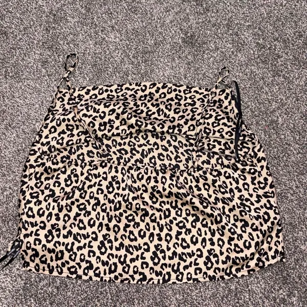 Forever 21 leopard print crop top in a M - Image 6