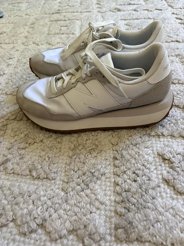 New Balance Sneakers - Image 2