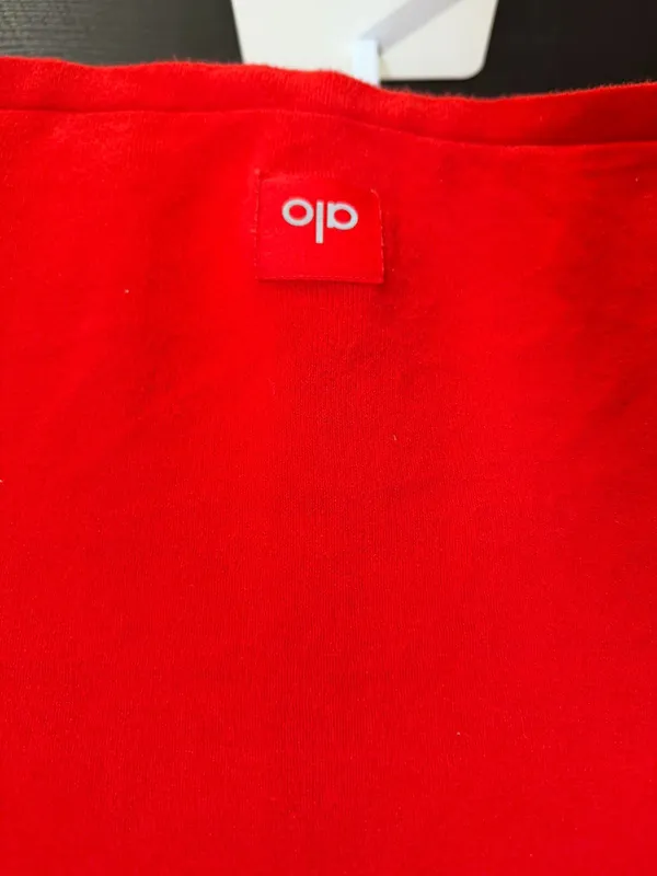 Alo Yoga Supernatural Sweater Cardigan – Bright Red – Size XS - Image 8