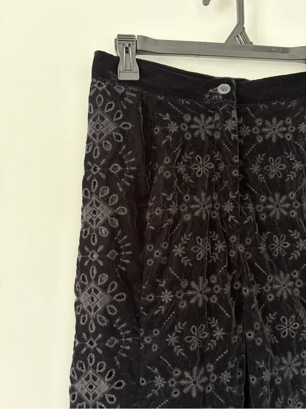 Zara Alina Black Velvet Embroidered Eyelet Wide Leg Contemporary Pant Trousers M - Image 3