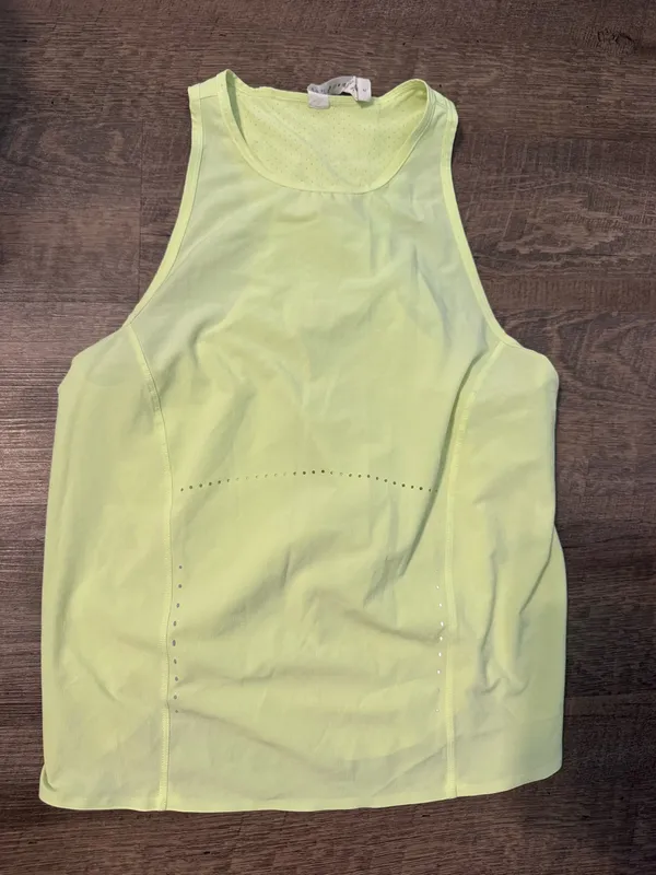 Lululemon Women's Light Yellow Sleeveless Workout Tank - Image 3