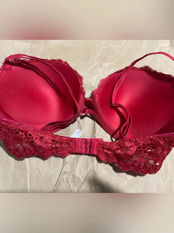 Women's Victorias Secret Red Lace “Sexy” Push-Up Bra - Brand: - Image 5