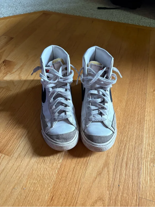 Nike Men’s White High-Top Sneakers with Black Swoosh and Gray Suede Toe - Image 3