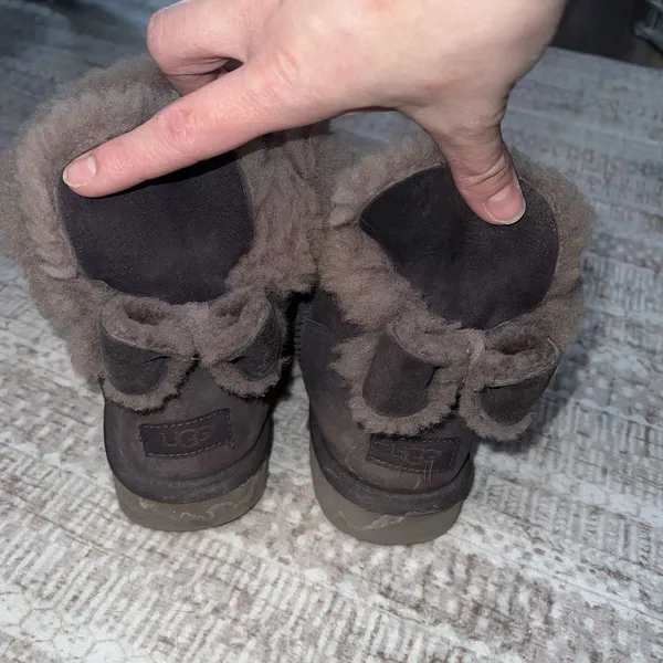 UGG Australia Boots Size 9 Arielle Back Bow Suede Sheepskin Sugarplum? - Image 5