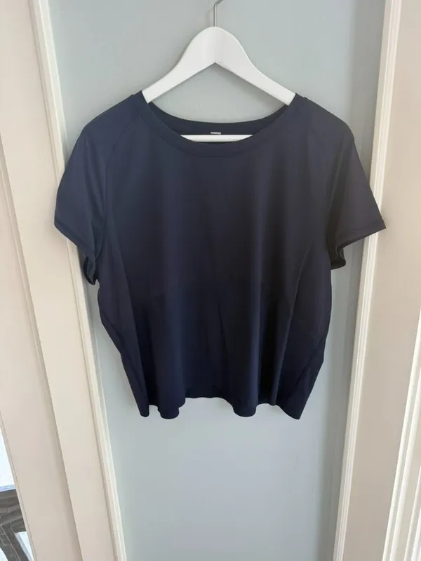 Lululemon Final Lap Short Sleeve - Image 3