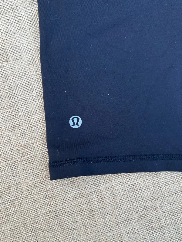 Lululemon Running Shorts Womens Size 8 Black - Image 5