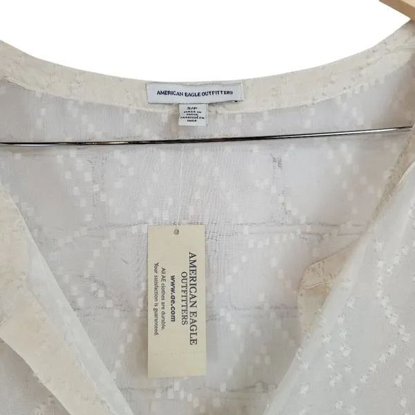 American Eagle Outfitters Cream Textured‎ Gauze V Neck Sleeveless Blouse Top S - Image 4