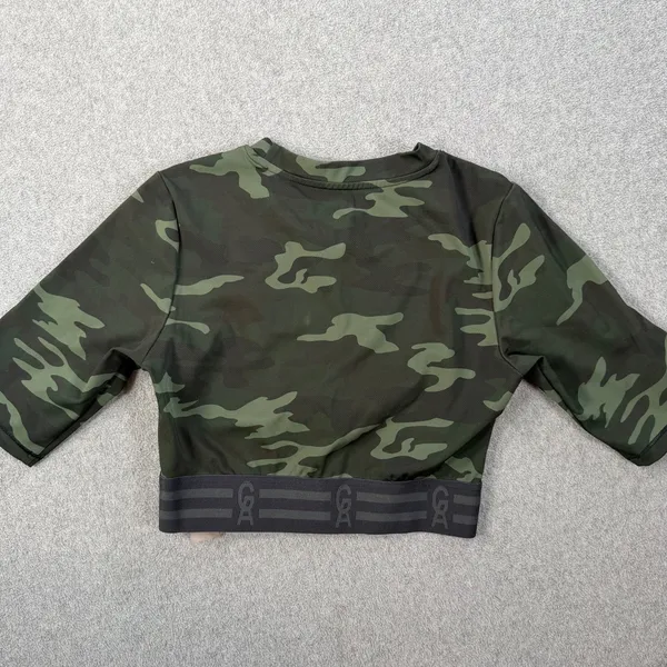 GOOD AMERICAN The Icon Crop Top Camo Size 1 (Small) Green Logo Activewear - Image 7