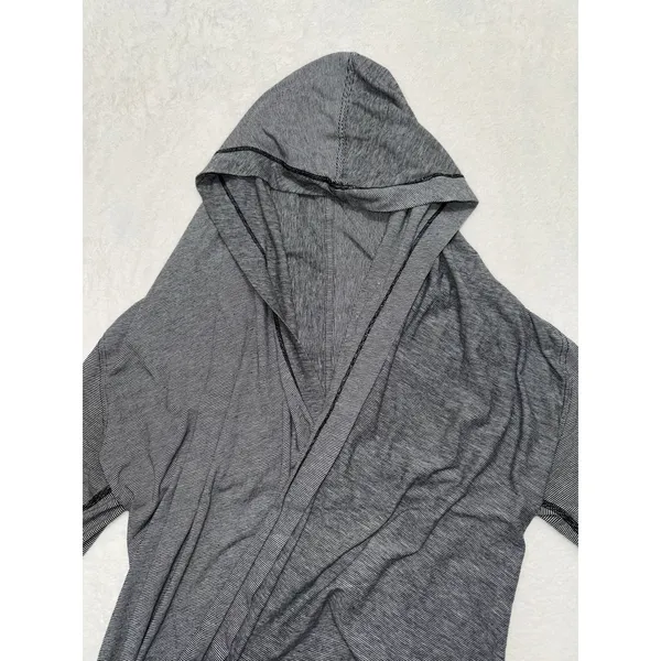 Lululemon Women's Iconic Wrap Sweater Gray Pullover Size 6 - Image 3