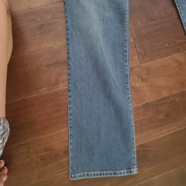 Liz Lange maternity size 6 new with tags straight leg - Image 2