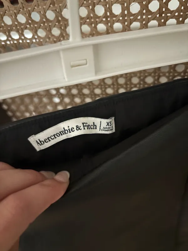 Abercrombie Black Vegan Leather Mini Skort - Image 3
