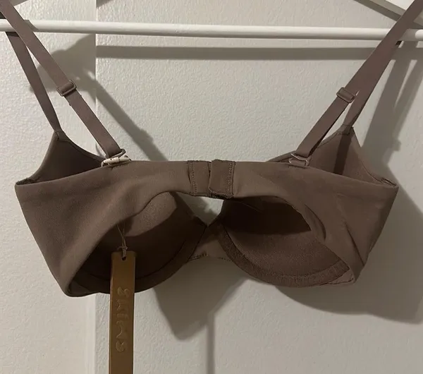 SKIMS NTW FITS EVERYBODY T-SHIRT BRA - Umber tan - Image 8