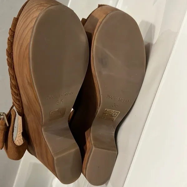 Windsor Smith chunky boho Platforms, suede leather, camel color, sz 6, TTS - Image 5