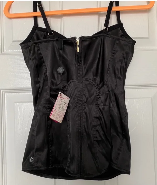NWT Vintage drop Waist Black Corset Top with adjustable straps - Image 2