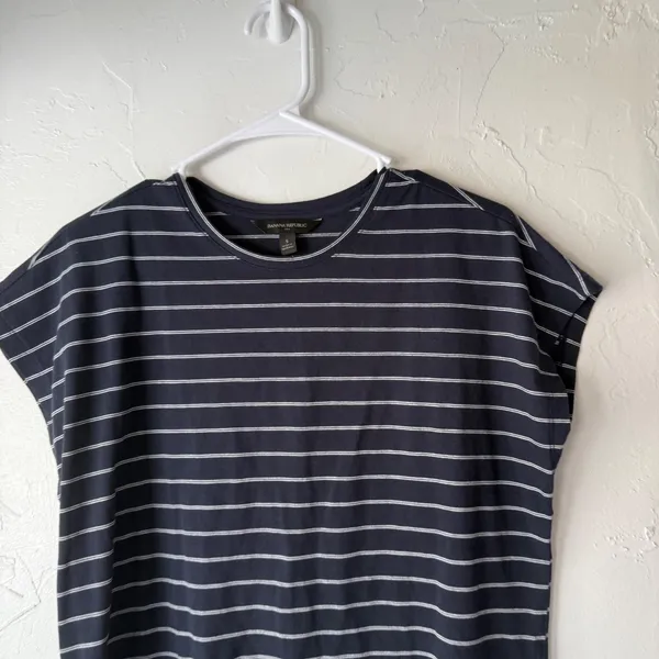 Banana Republic Striped TShirt Size Small Navy White Casual Short Sleeve‎ Top - Image 2